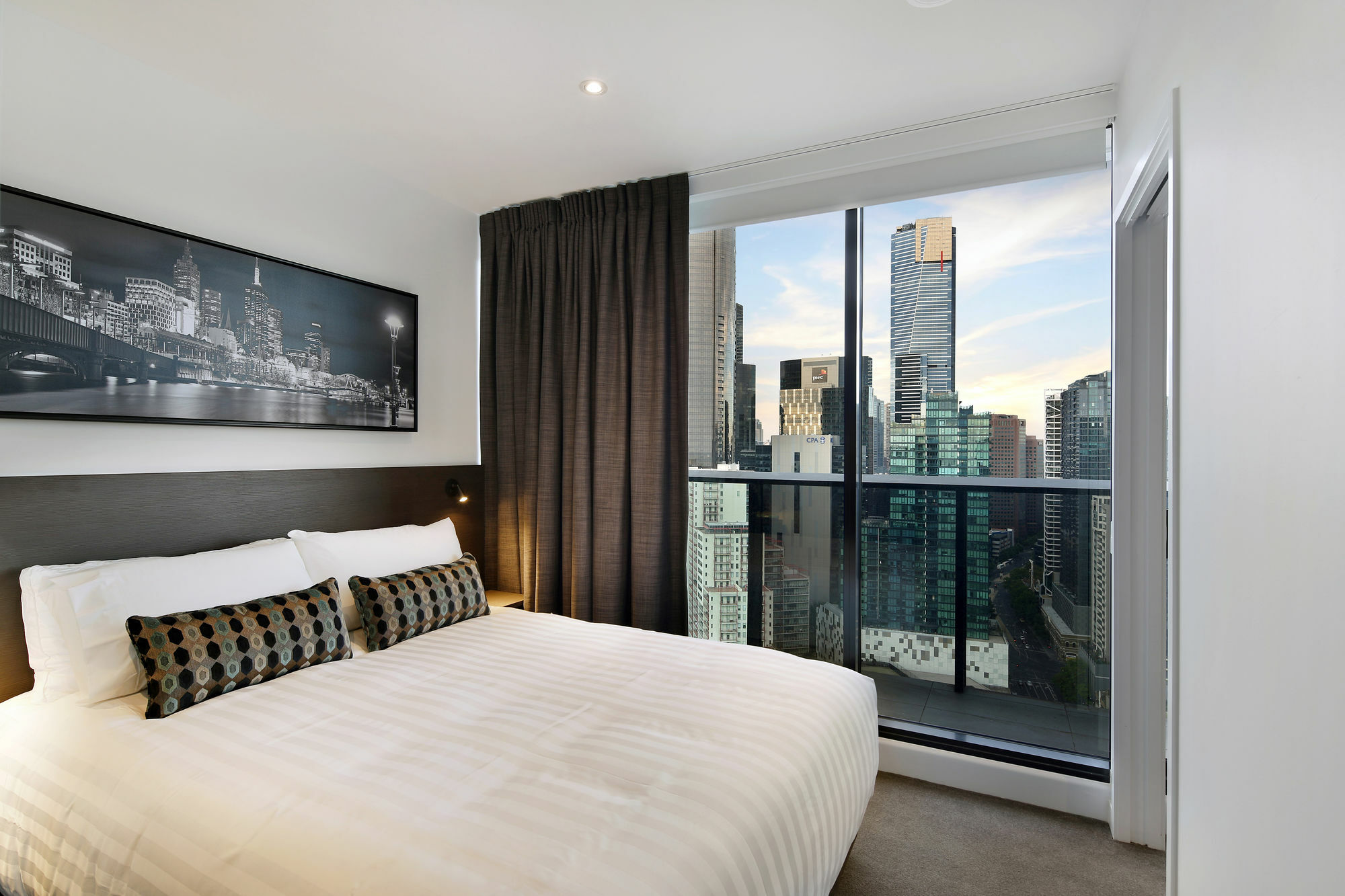 Experience Bella Hotel Apartments Melbourne City Exterior foto
